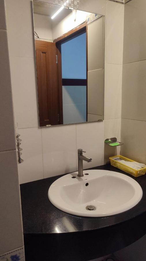Hoang Anh Hotel Хошимин Экстерьер фото
